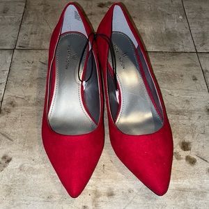Worthington Danika Red Heels Size 6